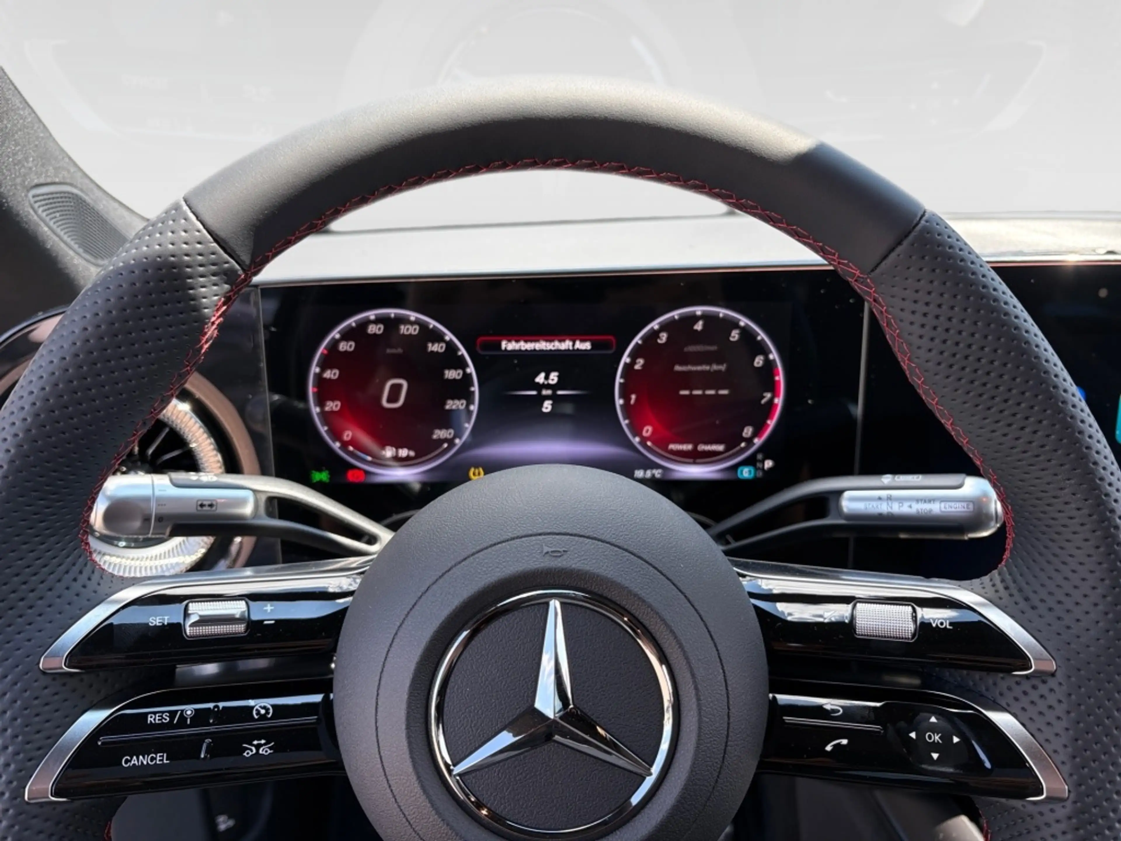 Mercedes-Benz CLA 200 4M AMG-Line+Night+Pano+DISTRONIC+KEYLESS — photo 12