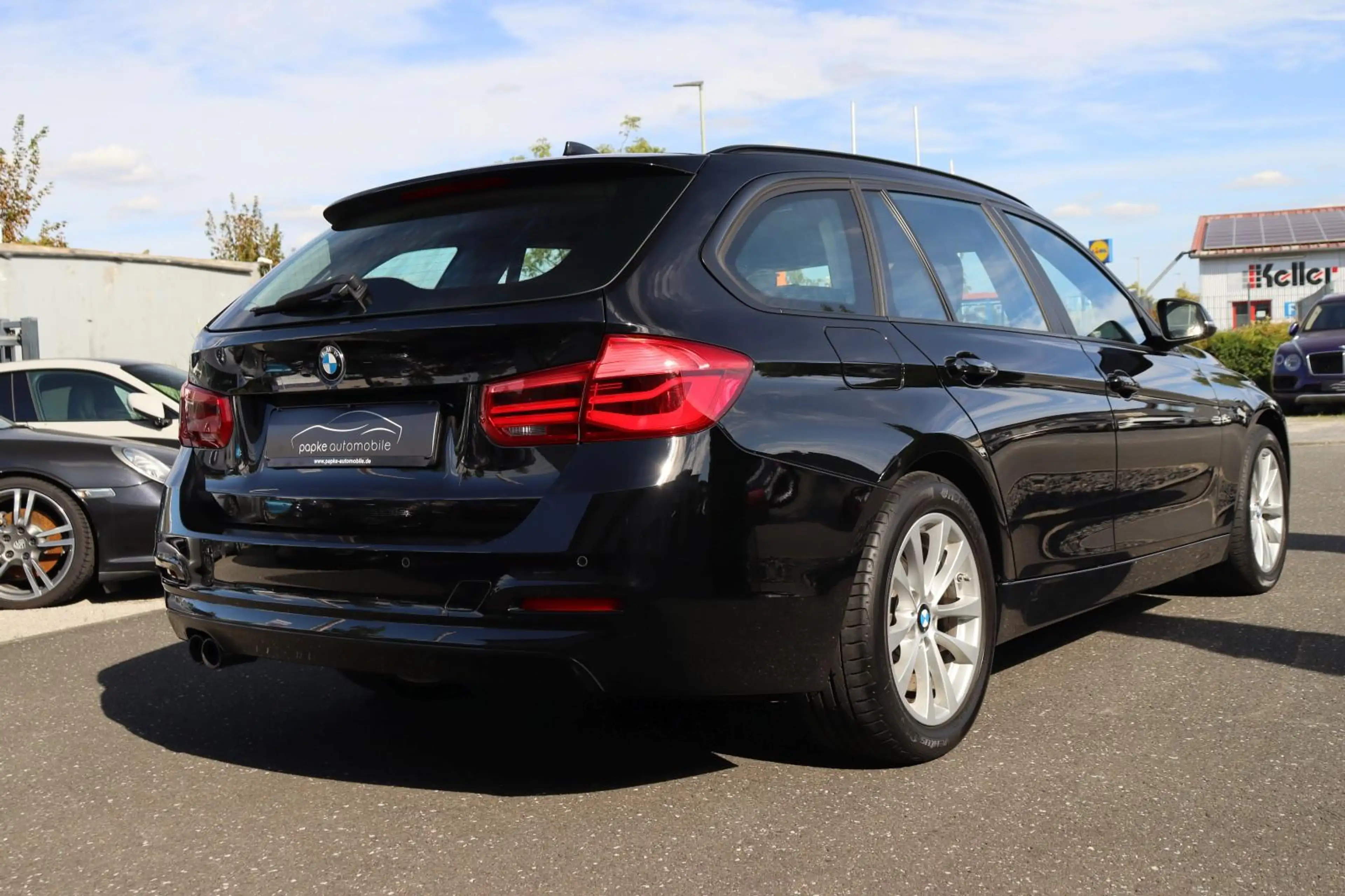 BMW 330 i xDrive Advantage +INNOVATION+NAVI+LED+HEAD-UP+ — photo 5