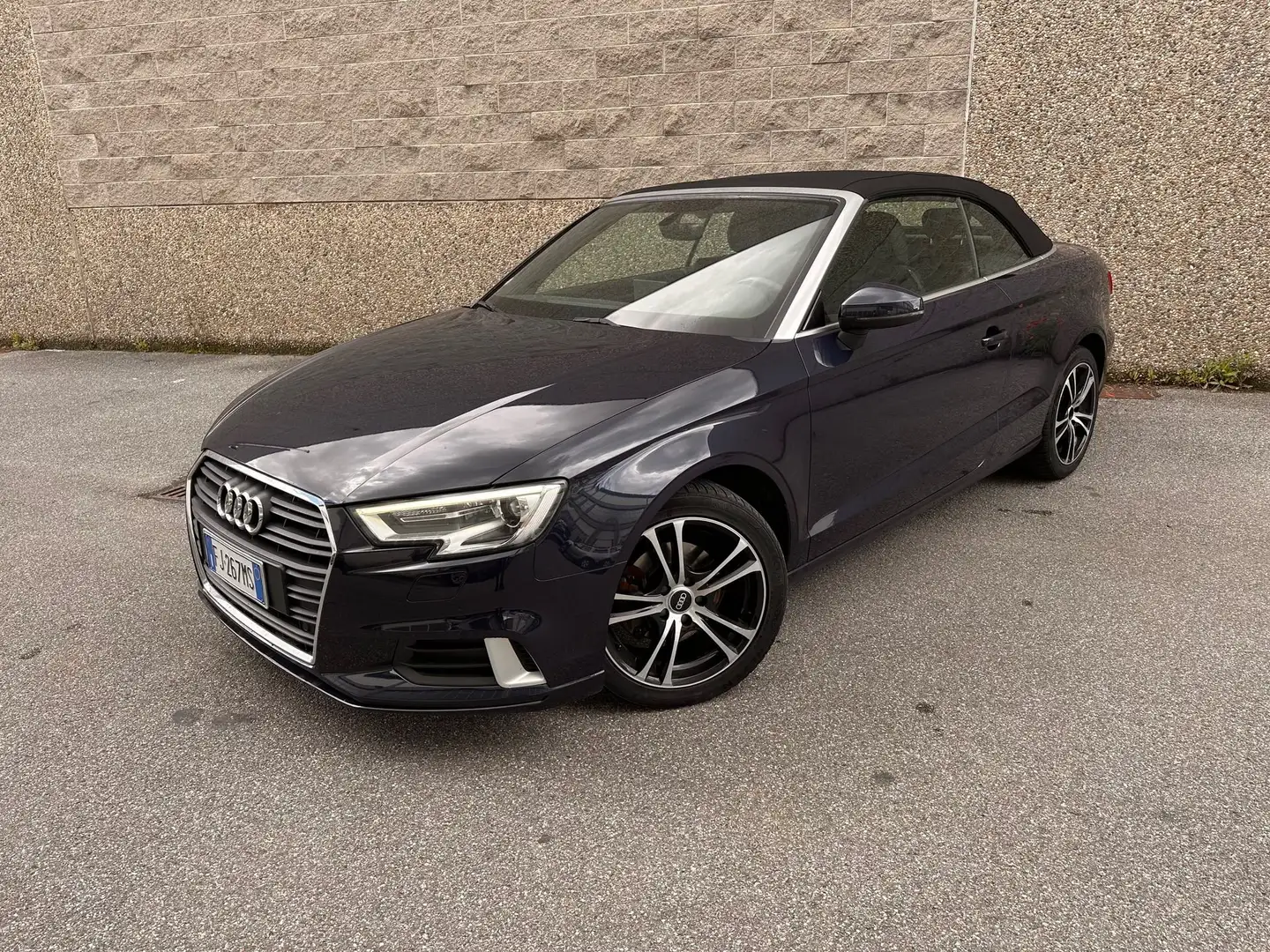 Audi A3 Cabrio 2.0 TDI S tronic Sport Bleu - 1
