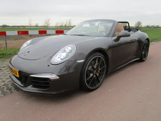 Porsche 911 Cabrio 3.8Carrera 4 GTS dealer onderhouden nieuw