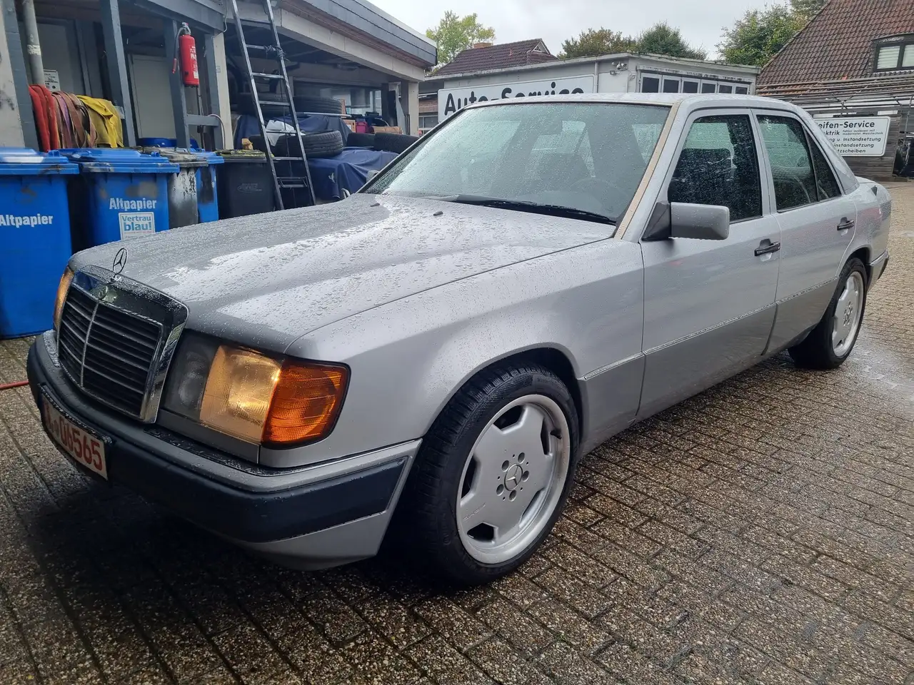 Mercedes-Benz E 260