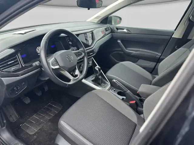 Volkswagen Polo view 6
