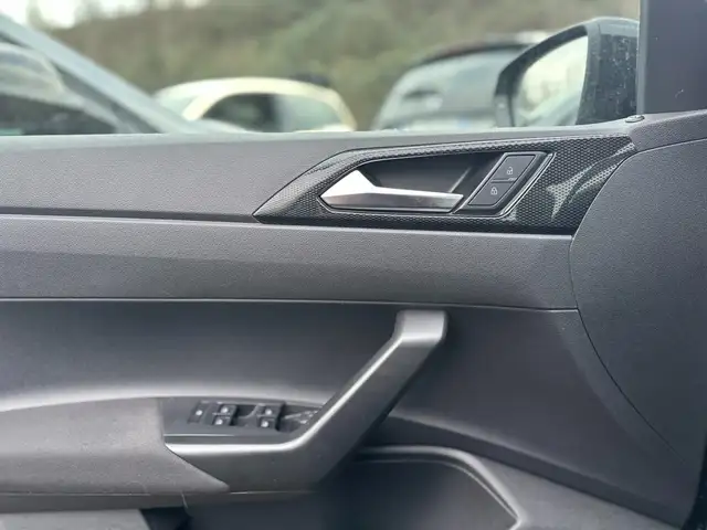Volkswagen Polo view 12