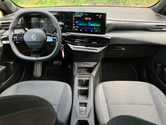 Renault Clio view 14