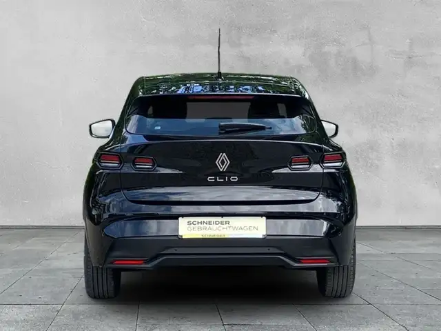 Renault Clio view 4