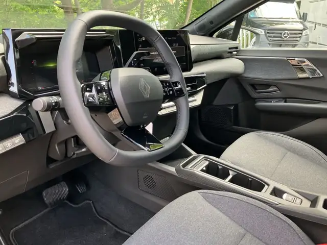 Renault Clio view 10