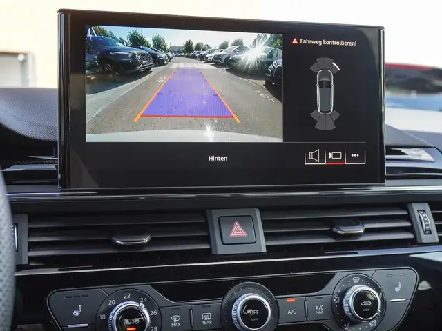 Audi S4 view 13