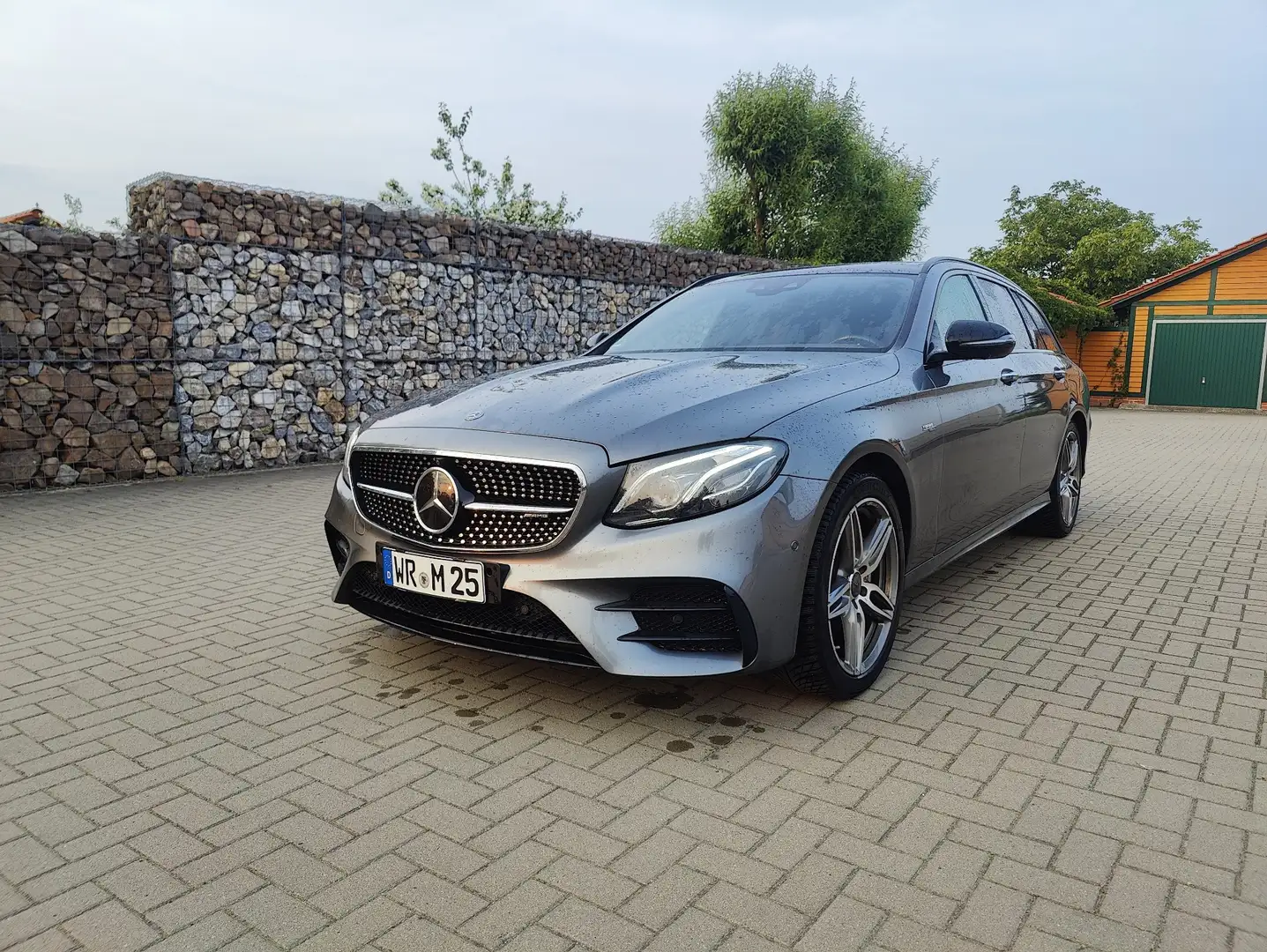 Mercedes-Benz E 53 AMG 4Matic T-Modell 9G-TRONIC Grau - 1