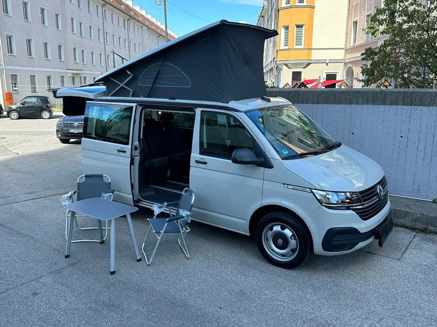 Volkswagen T6.1 California Beach Camper neu unzugelassen Standheizung FB Kam Grau - 1
