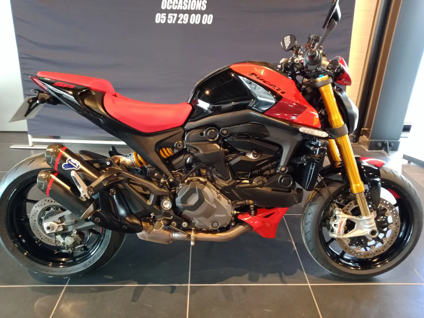 Ducati Monster 937 Rojo - 1