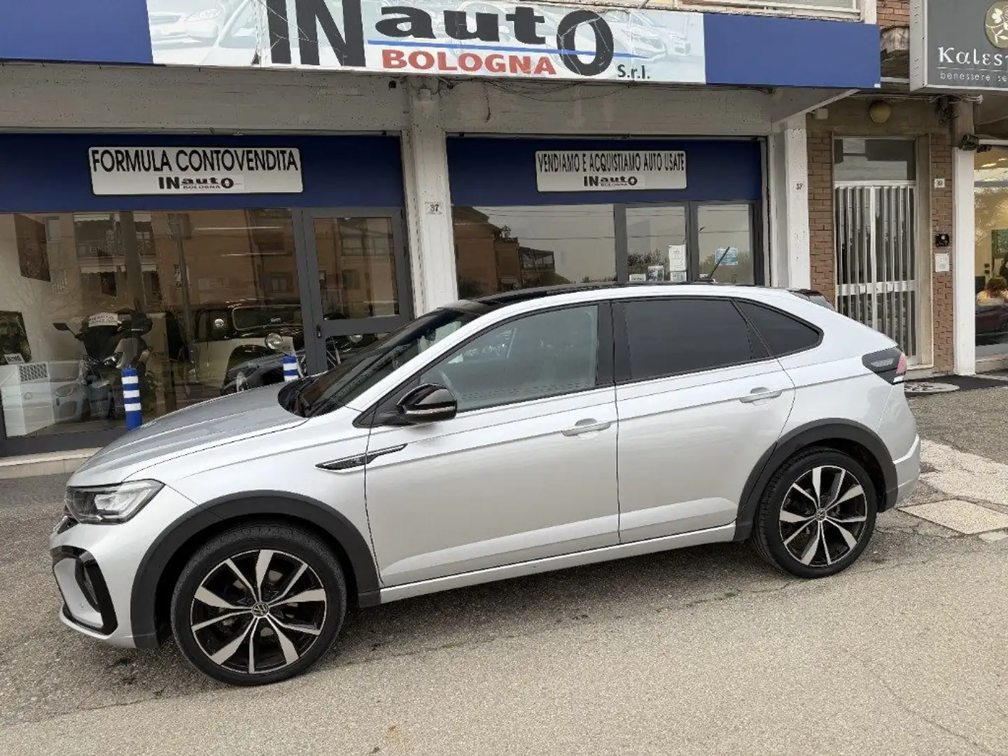 Volkswagen Taigo 1.0 TSI 110 CV DSG R-Line COME NUOVO TETTO APRIBIL Argent - 2