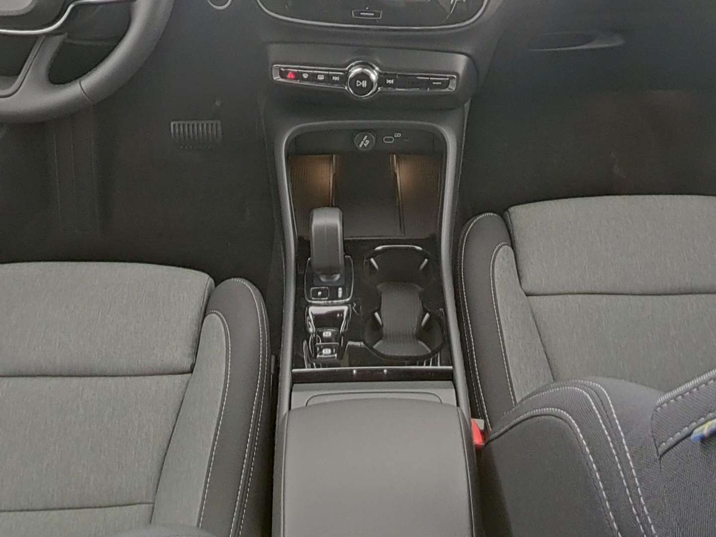 Volvo XC40 B3 Black Edition -  - Joinsteer - #4