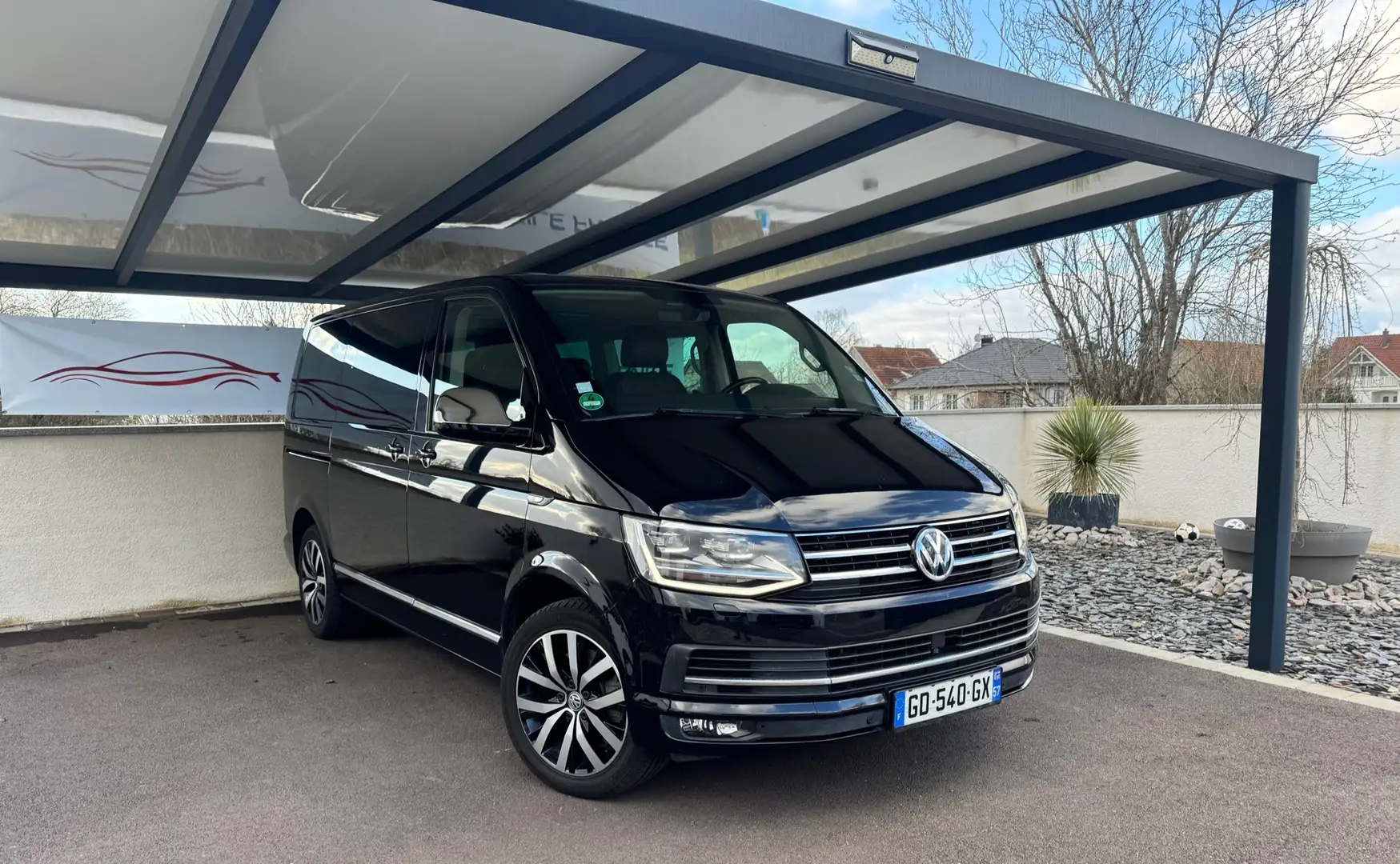 Volkswagen T6 Multivan 7 places 2.0 TDI 204 DSG7 Carat Highline Negru - 1