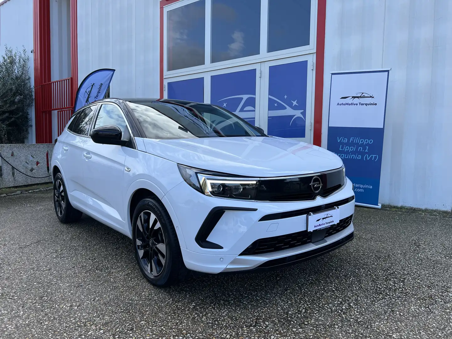 Opel Grandland X 1.5 Ecotec 130cv EAT8 ELEGANCE-B-COLOR-LED-RCAMERA Bianco - 2