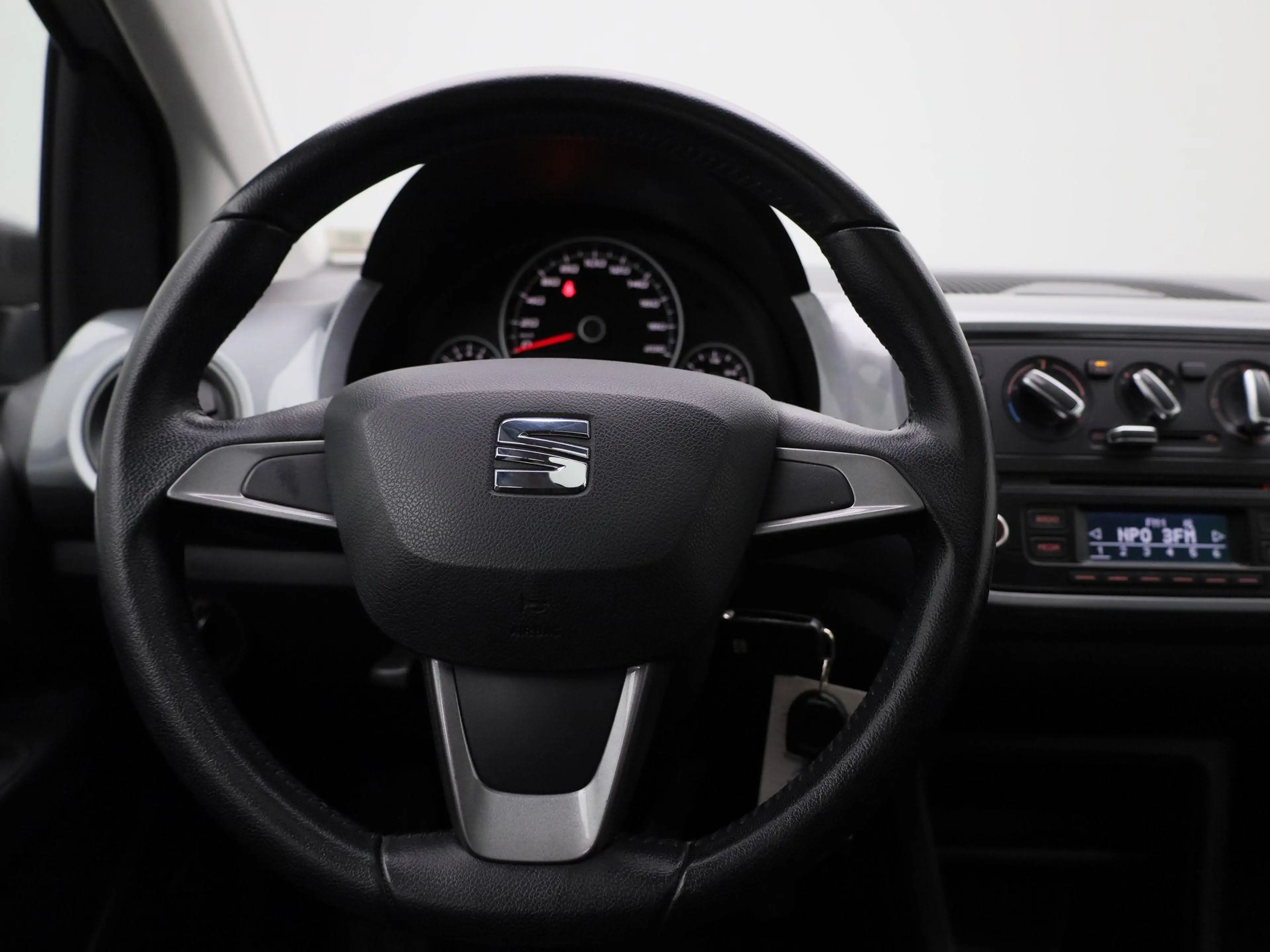 SEAT Mii 1.0 Sport Connect | Wordt Verwacht | Panoramadak | — photo 8
