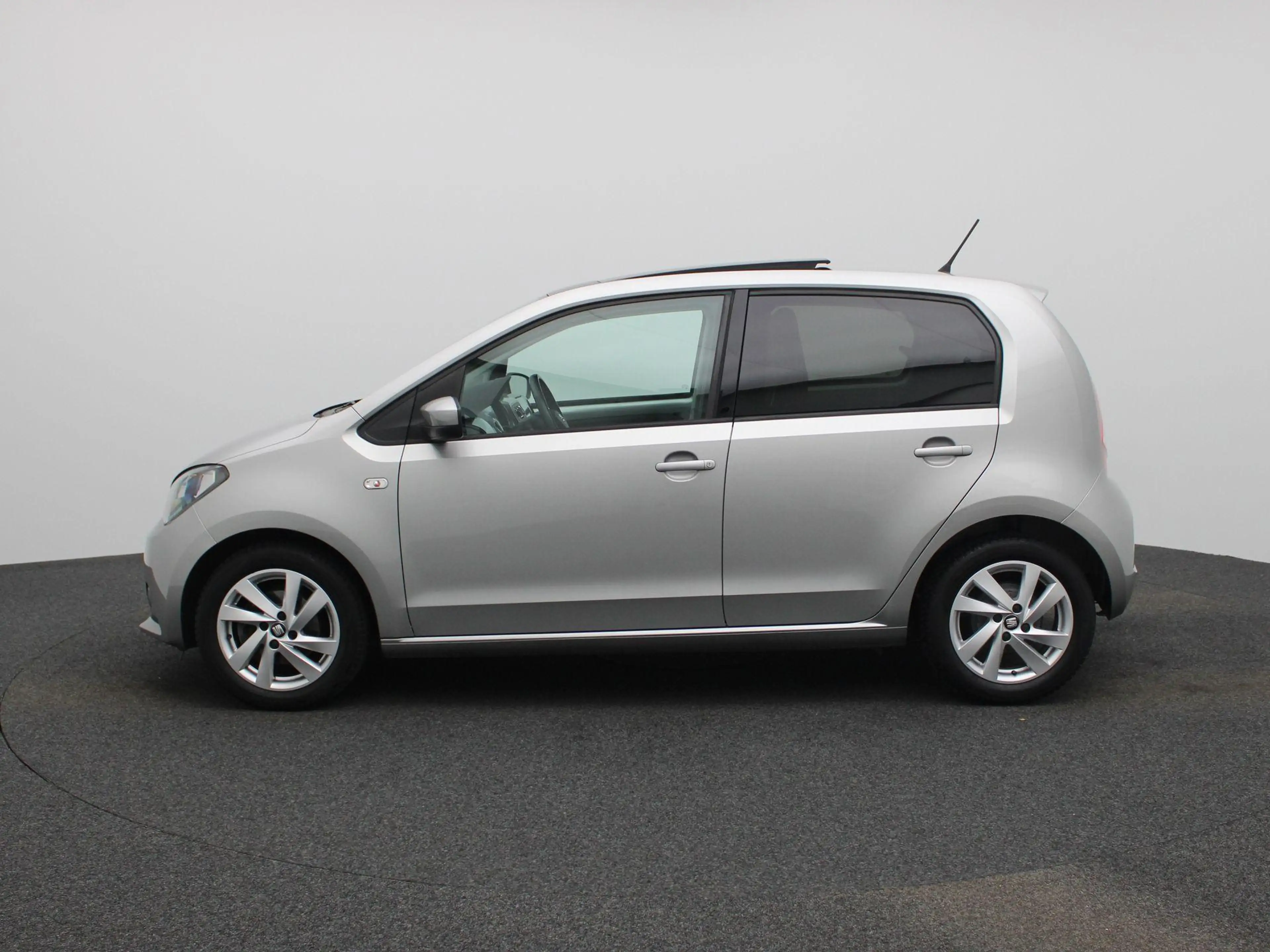 SEAT Mii 1.0 Sport Connect | Wordt Verwacht | Panoramadak | — photo 5