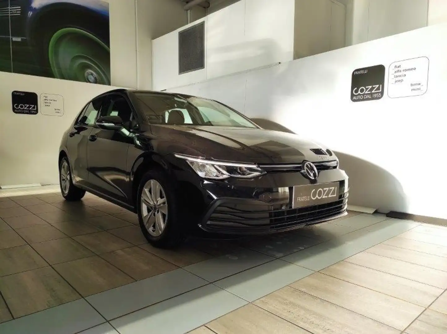 Volkswagen Golf 8ª serie - Golf 2.0 TDI DSG SCR Life Schwarz - 1