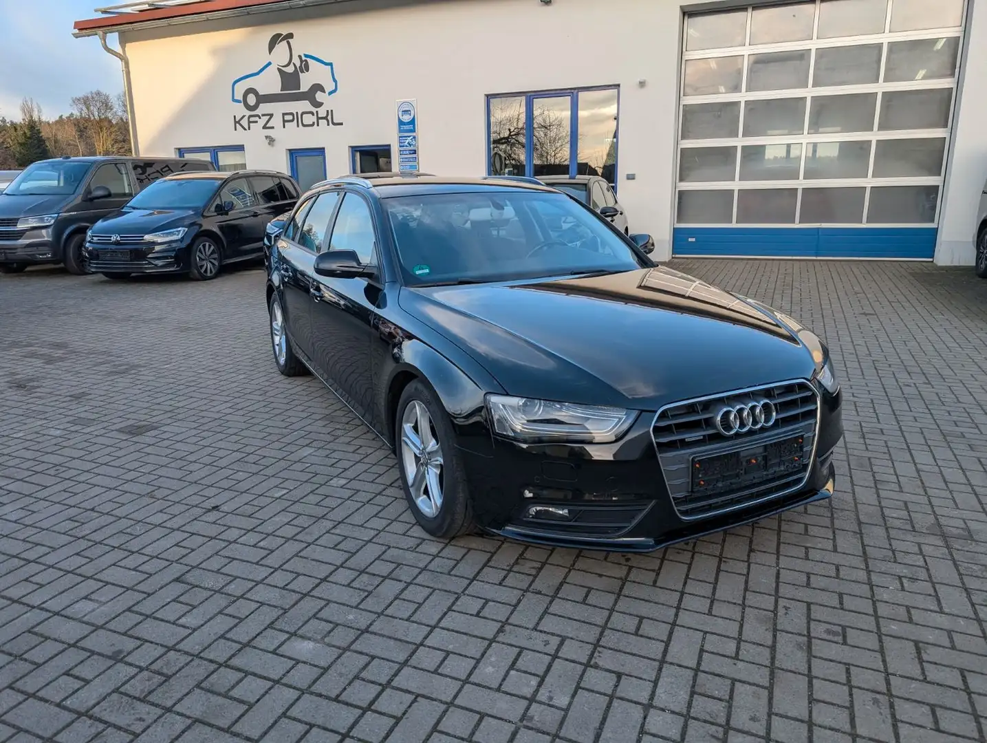 Audi A4 Avant Ambition quattro,DSG,Tempomat Schwarz - 1