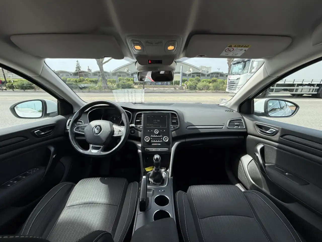 Renault Megane Berline — photo 8