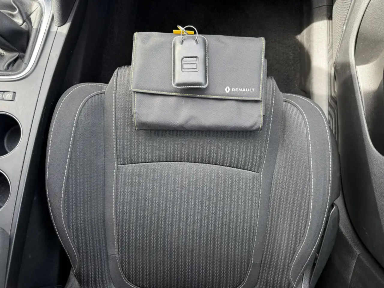 Renault Megane Berline — photo 18