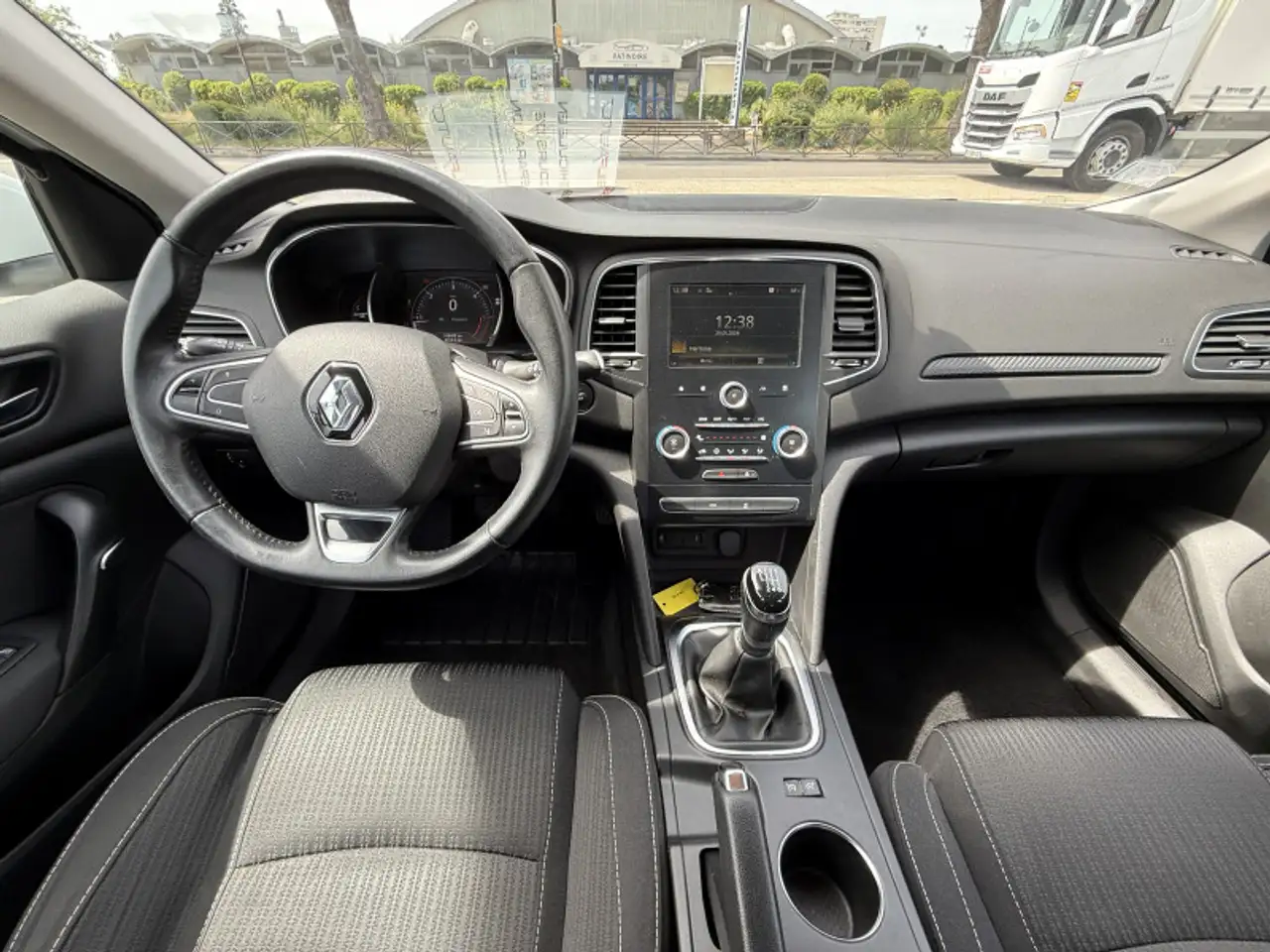Renault Megane Berline — photo 10