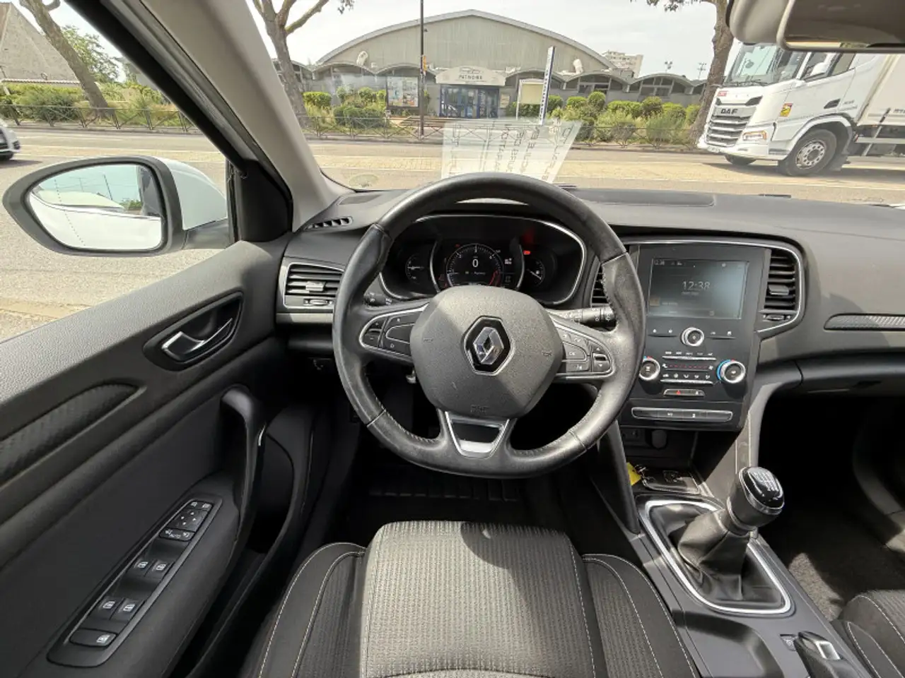 Renault Megane Berline — photo 9