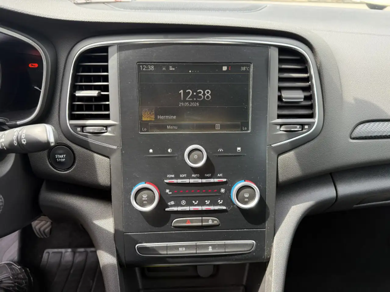 Renault Megane Berline — photo 12