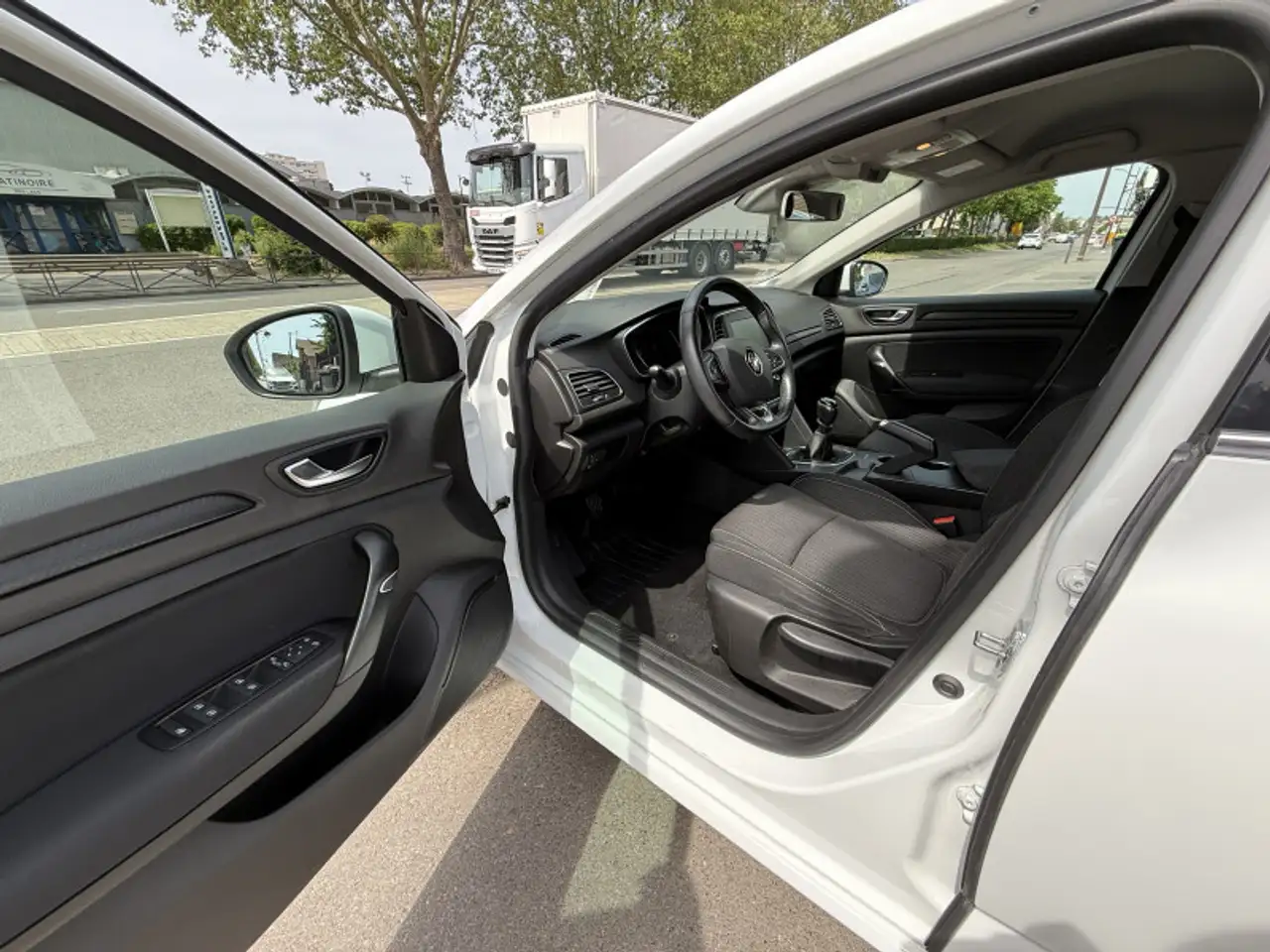 Renault Megane Berline — photo 4