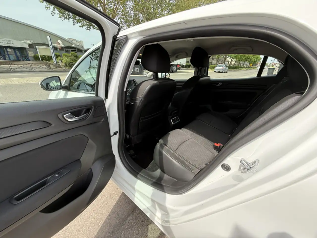 Renault Megane Berline — photo 6