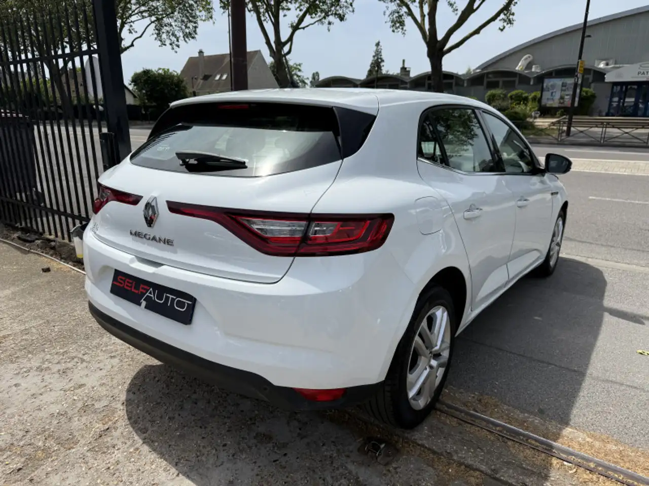 Renault Megane Berline — photo 15
