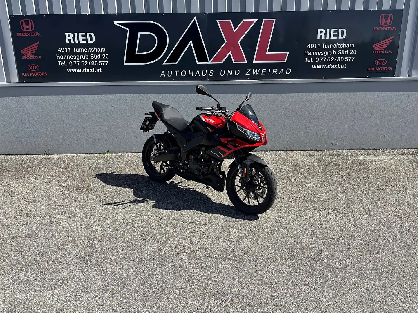 Aprilia Tuono Tuono 125 - € 47,28 monatlich - 1