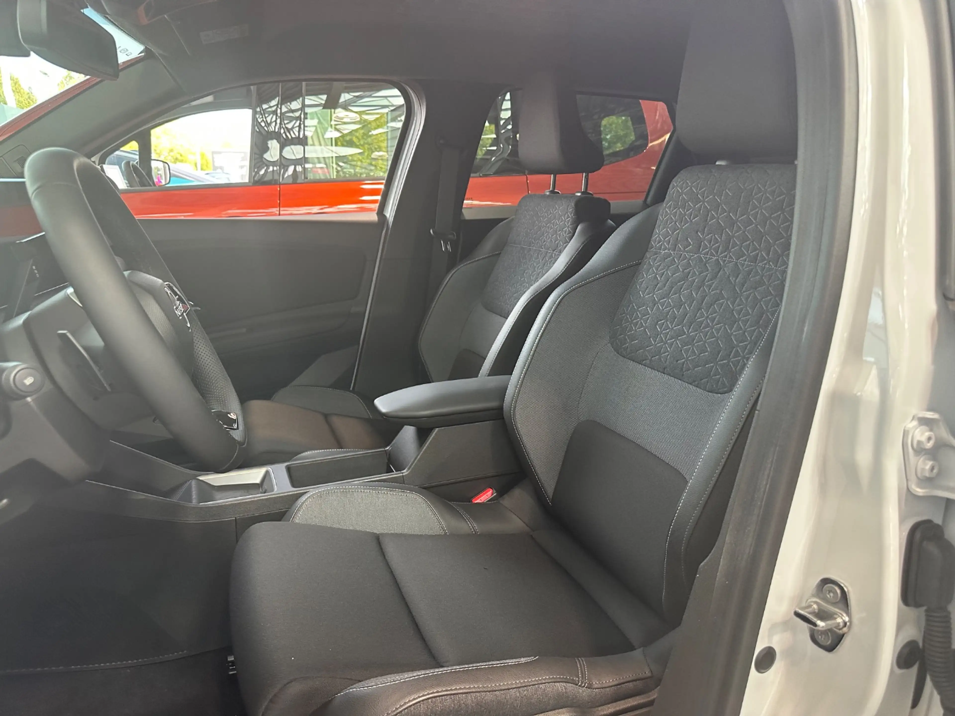 Nissan Micra BEV W Advance ACC+LED+Navi+Fernlichtass. — photo 10