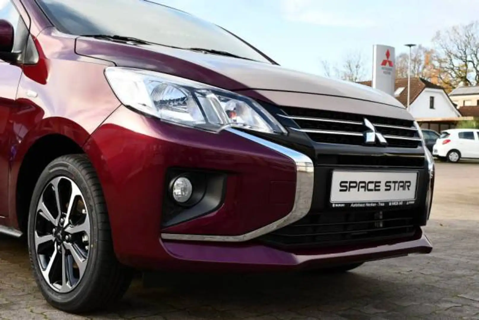 Mitsubishi Space Star 1.2 Select+ 5-Gang Rojo - 1