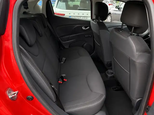 Renault Clio view 14