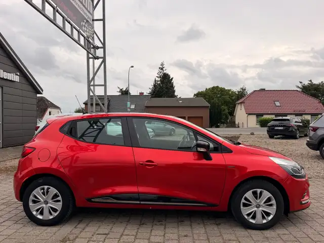 Renault Clio view 7