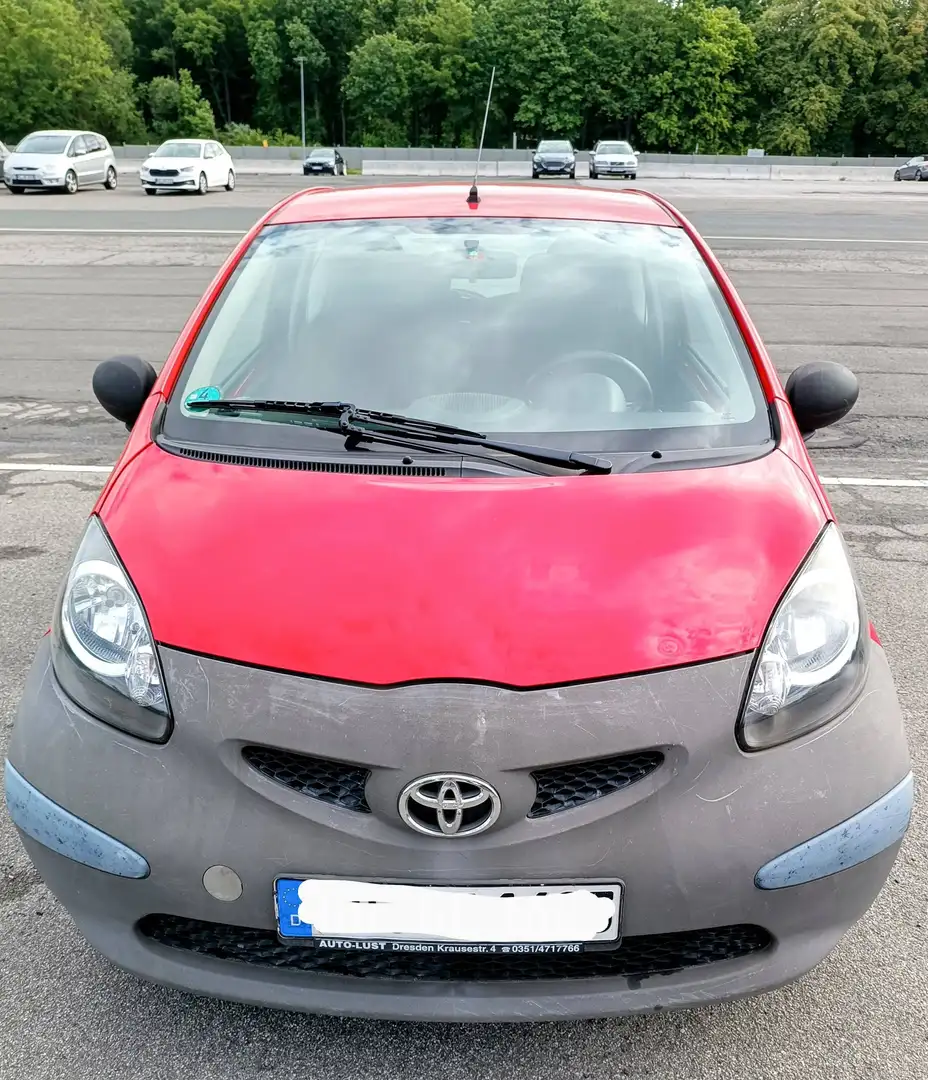 Toyota Aygo Rot - 2
