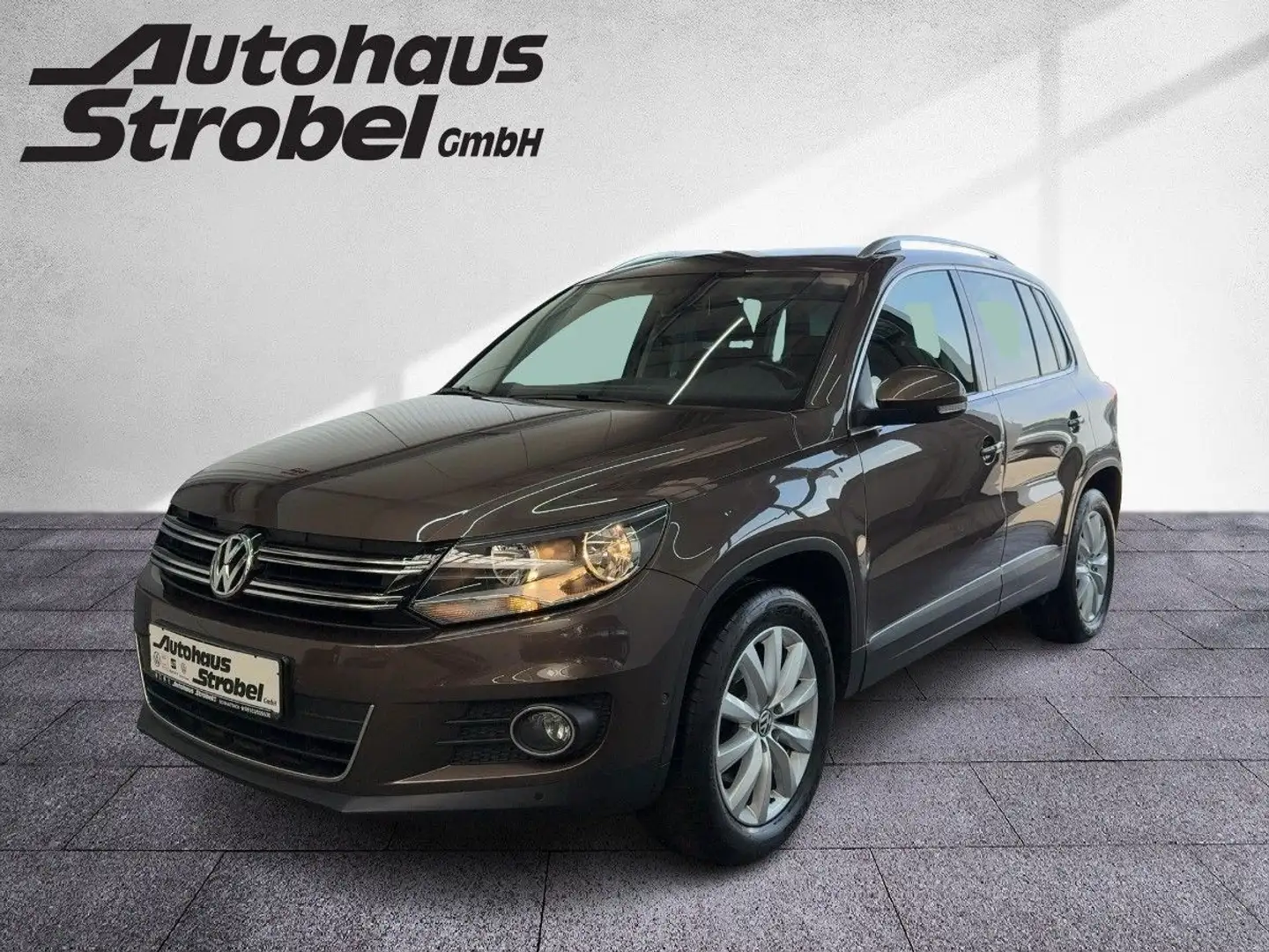 Volkswagen Tiguan 1.4 TSI Sport & Style AHK Navi Park Ass. Braun - 2