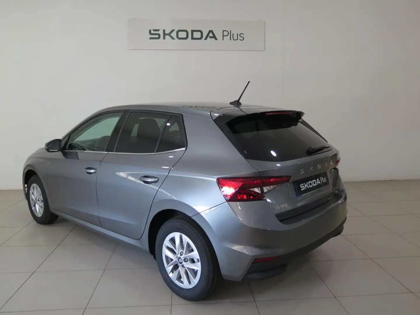 Skoda Fabia 1.0 TSI Selection 70kW Grijs - 2