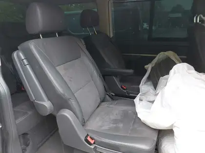 Annonce voiture d'occasion Volkswagen T5 Multivan - CARADIZE