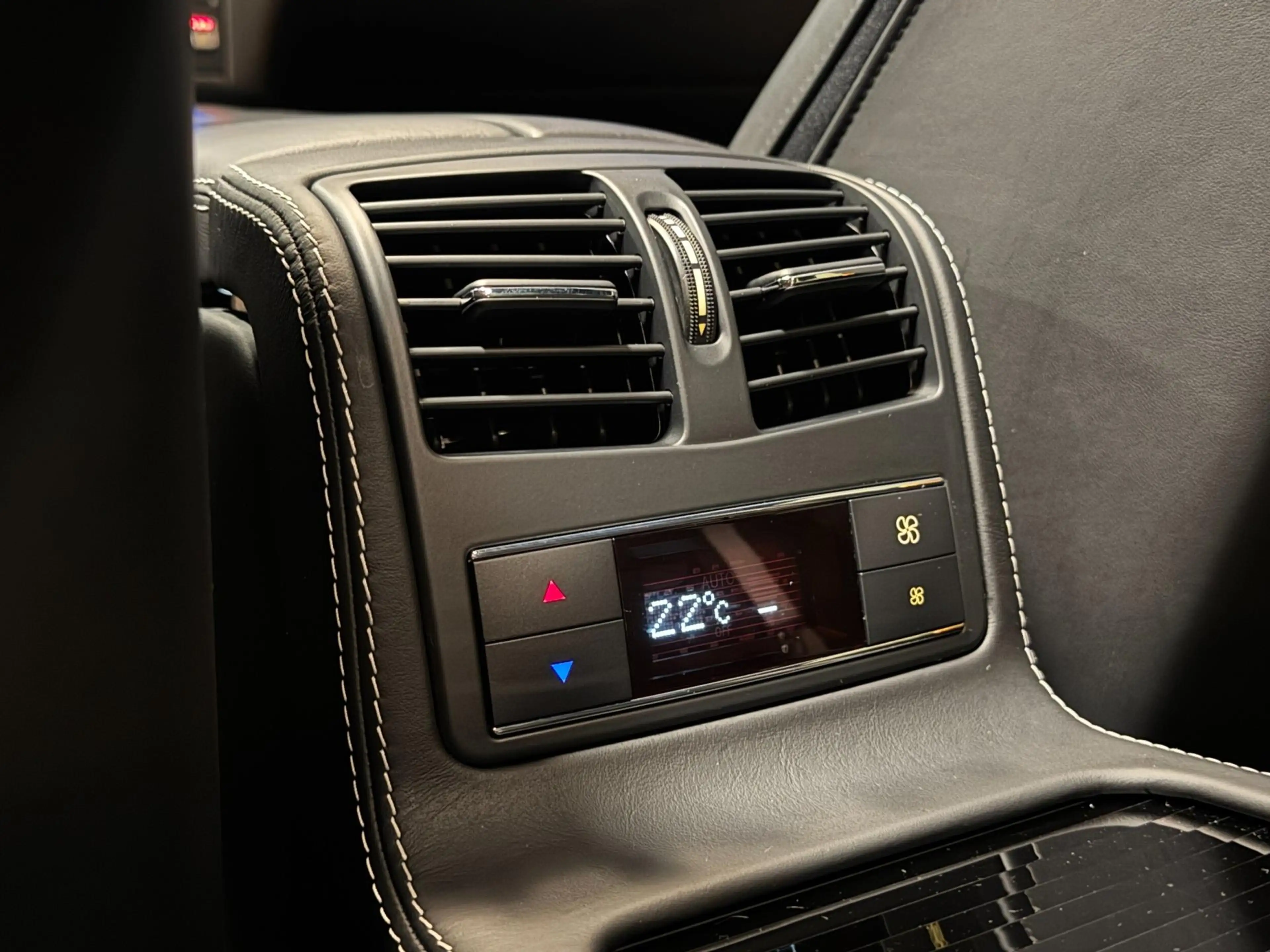 Mercedes-Benz CLS 63 AMG S 4Matic Aut Schuifdak B&O — photo 41