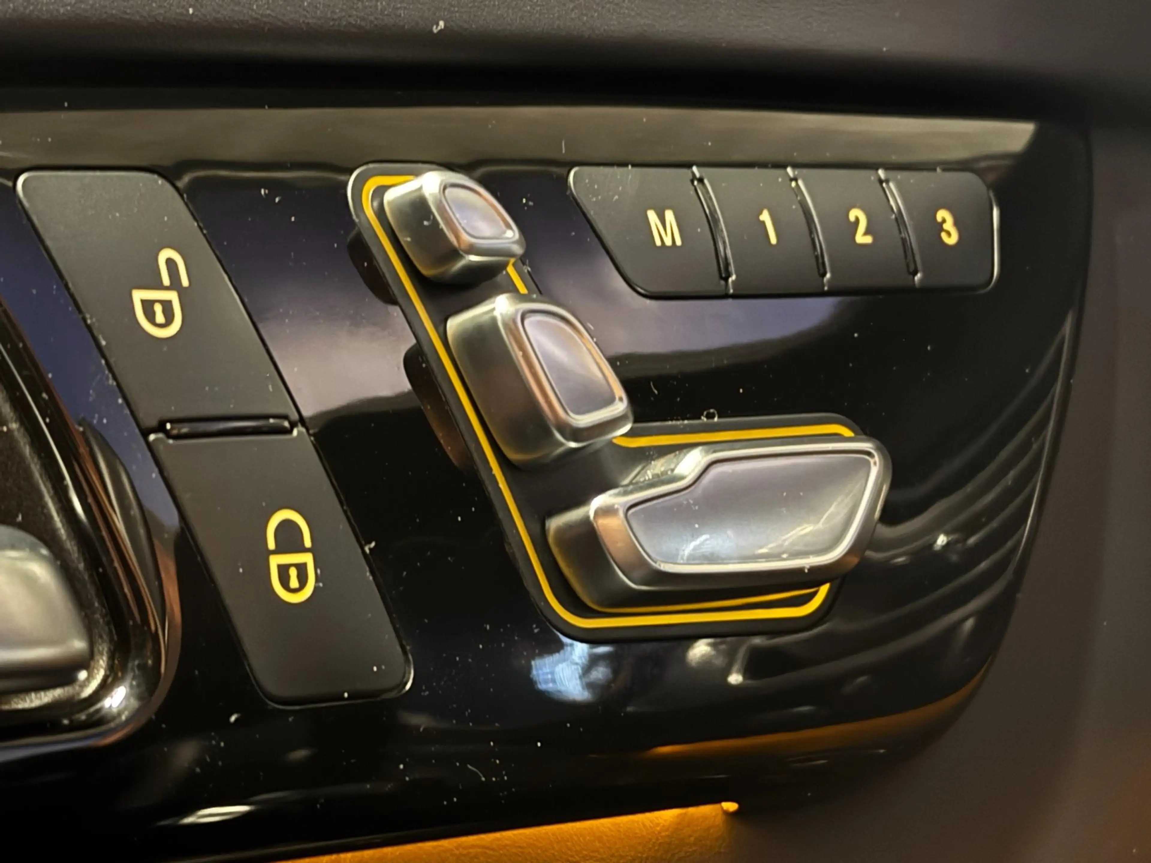 Mercedes-Benz CLS 63 AMG S 4Matic Aut Schuifdak B&O — photo 32