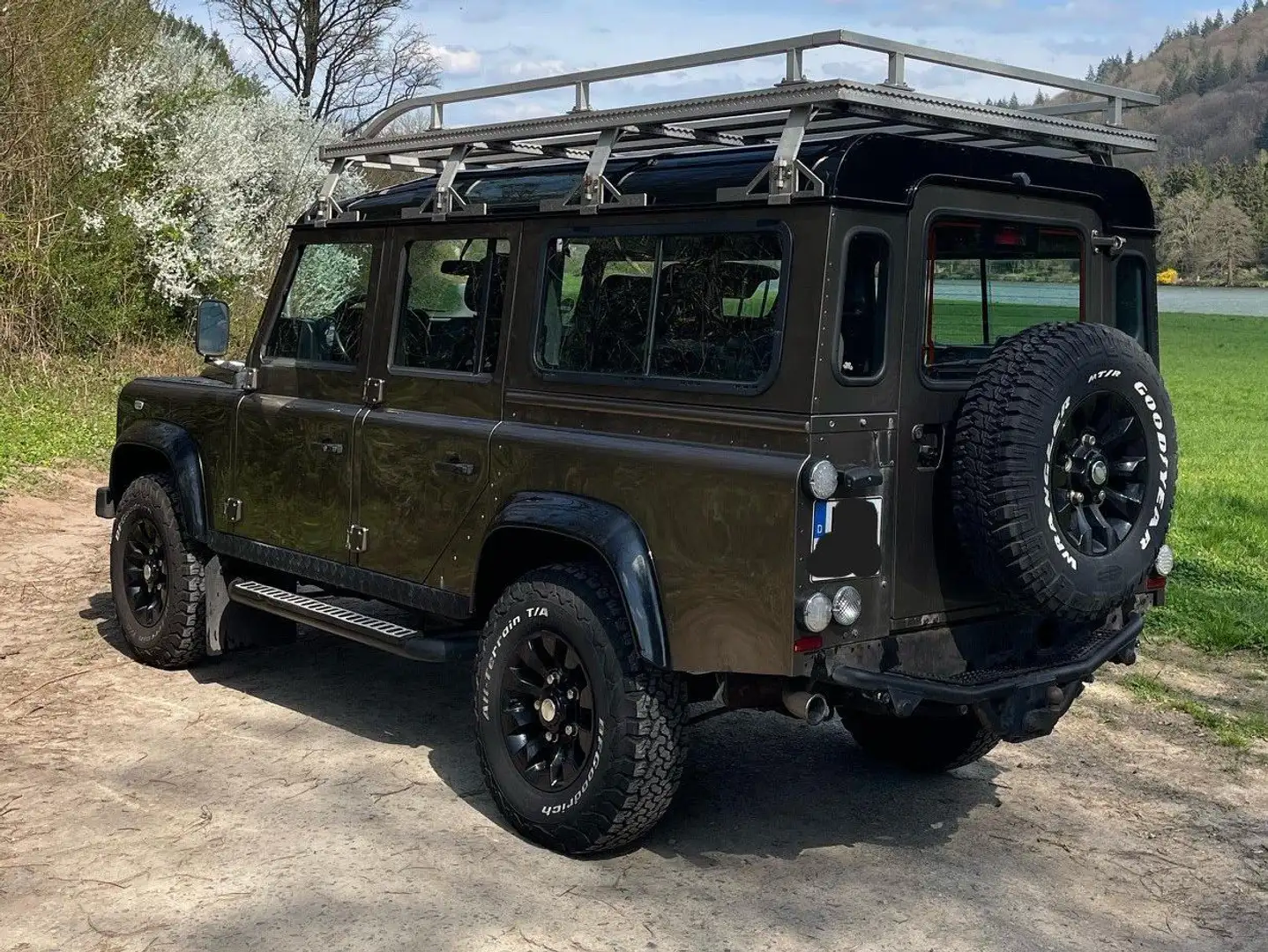 Land Rover Defender Defender 110 Station Wagon Rough Hnědá - 1