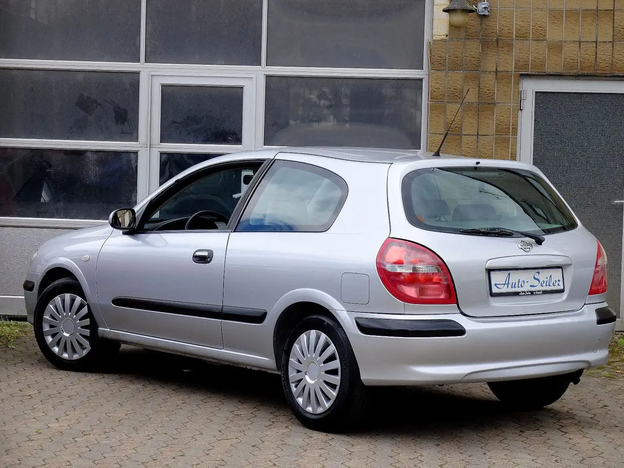 Nissan Almera Comfort 1.5I - 2.Hd. - Klima - 88Tkm -, foto 2