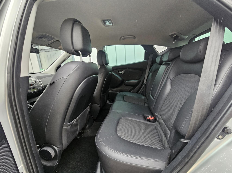 Hyundai iX35 2.0i NAP Cruise PDC Clima — photo 7