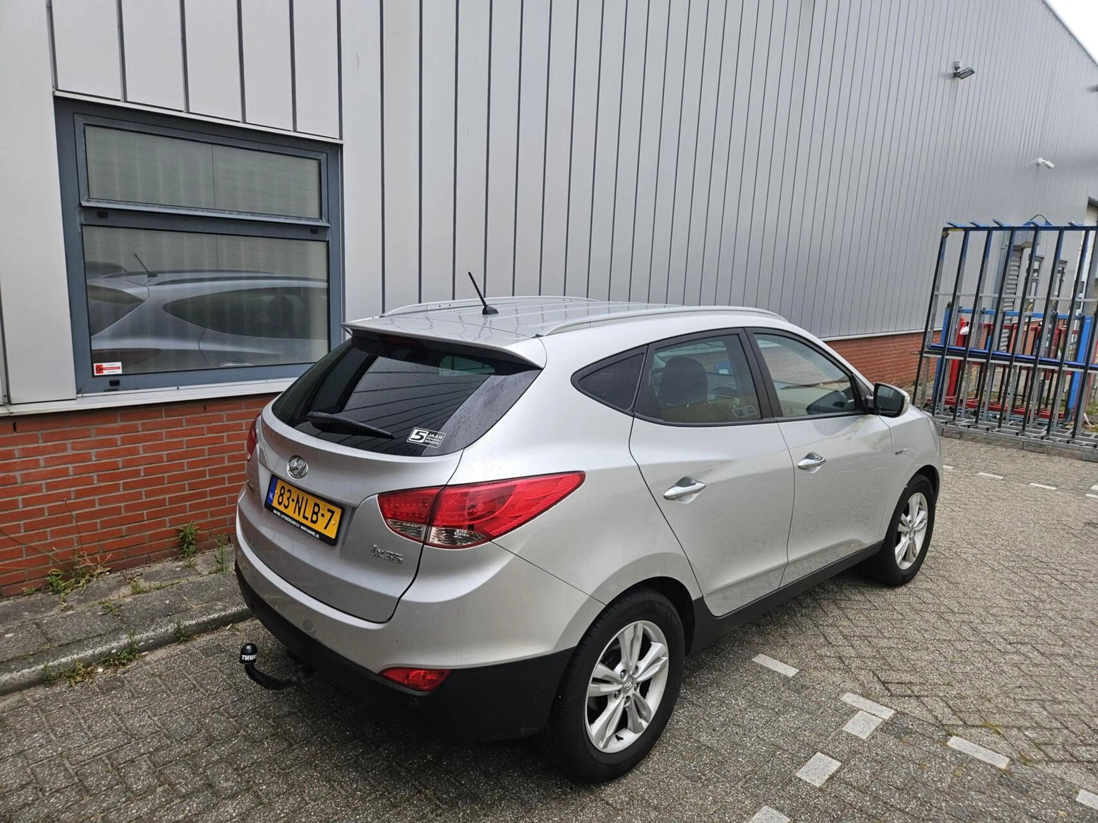 Hyundai iX35 2.0i NAP Cruise PDC Clima — photo 19