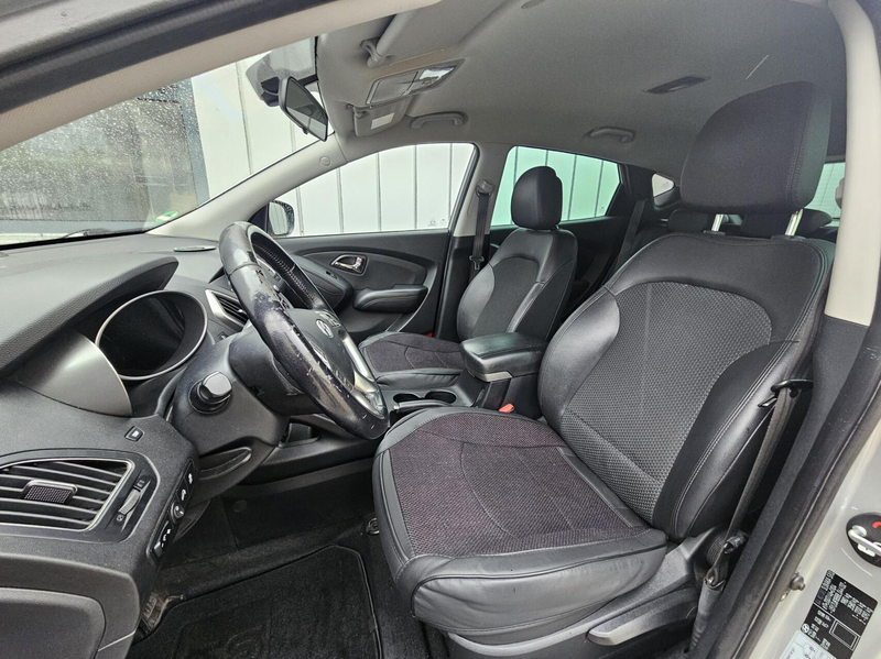 Hyundai iX35 2.0i NAP Cruise PDC Clima — photo 6