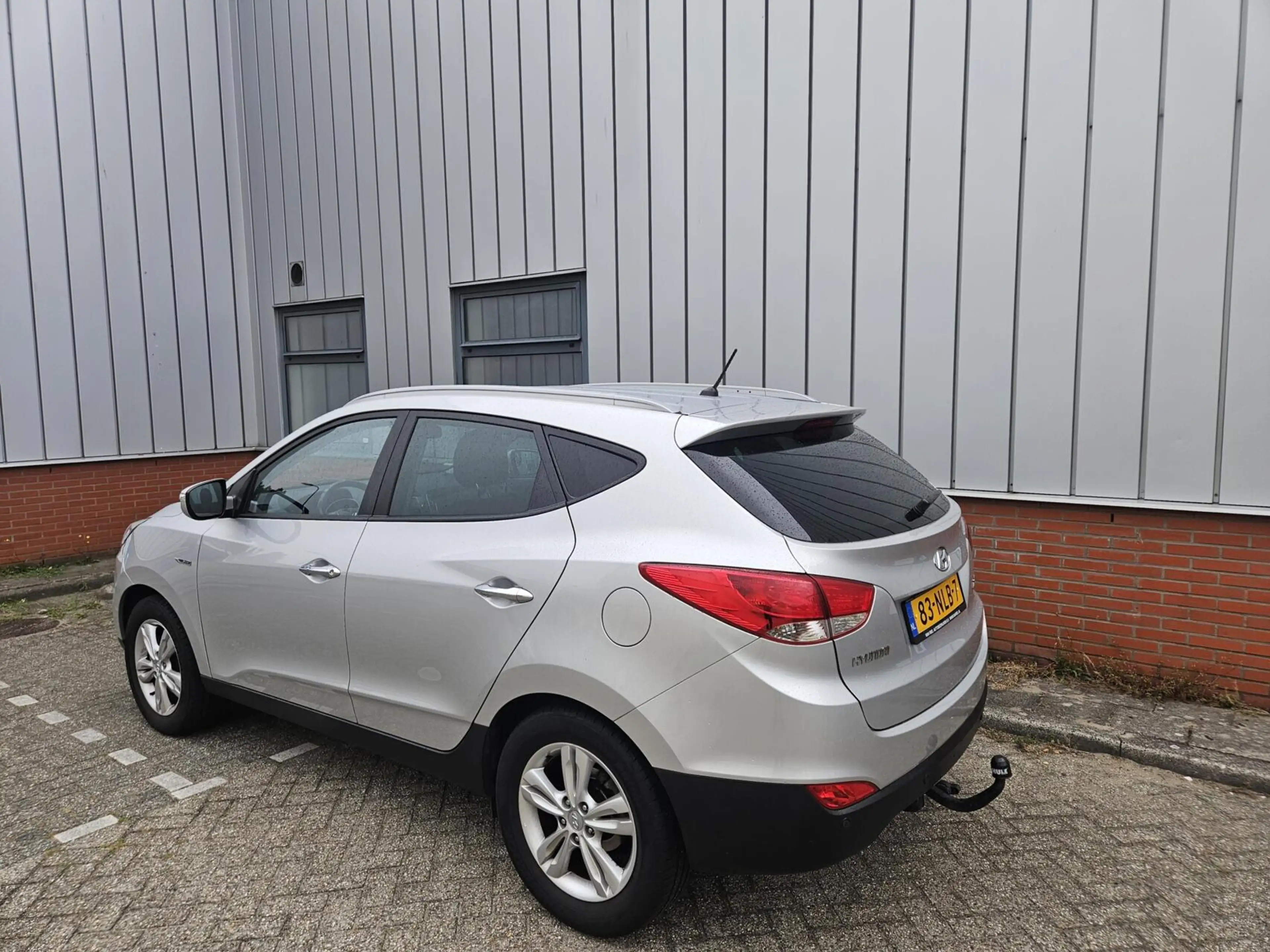 Hyundai iX35 2.0i NAP Cruise PDC Clima — photo 14