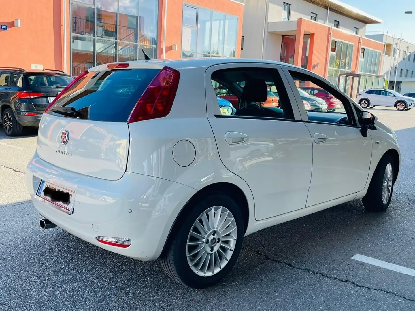Fiat Punto Punto 0,9 TwinAir Turbo 105 Lounge Lounge - 1