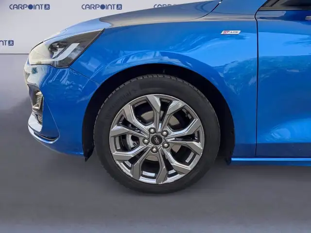 Ford Focus view 14