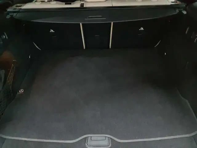 Mercedes-Benz GLC view 15